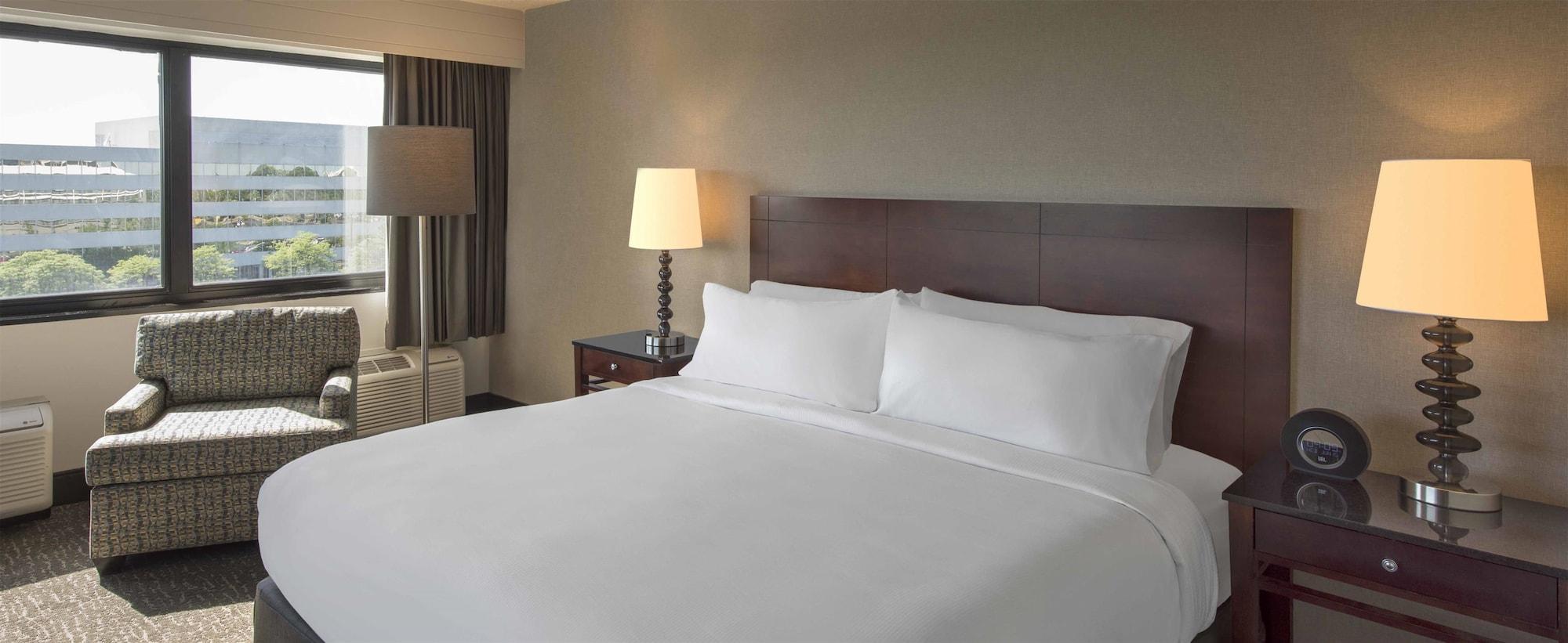 Doubletree By Hilton Chicago Schaumburg Hotel Екстериор снимка