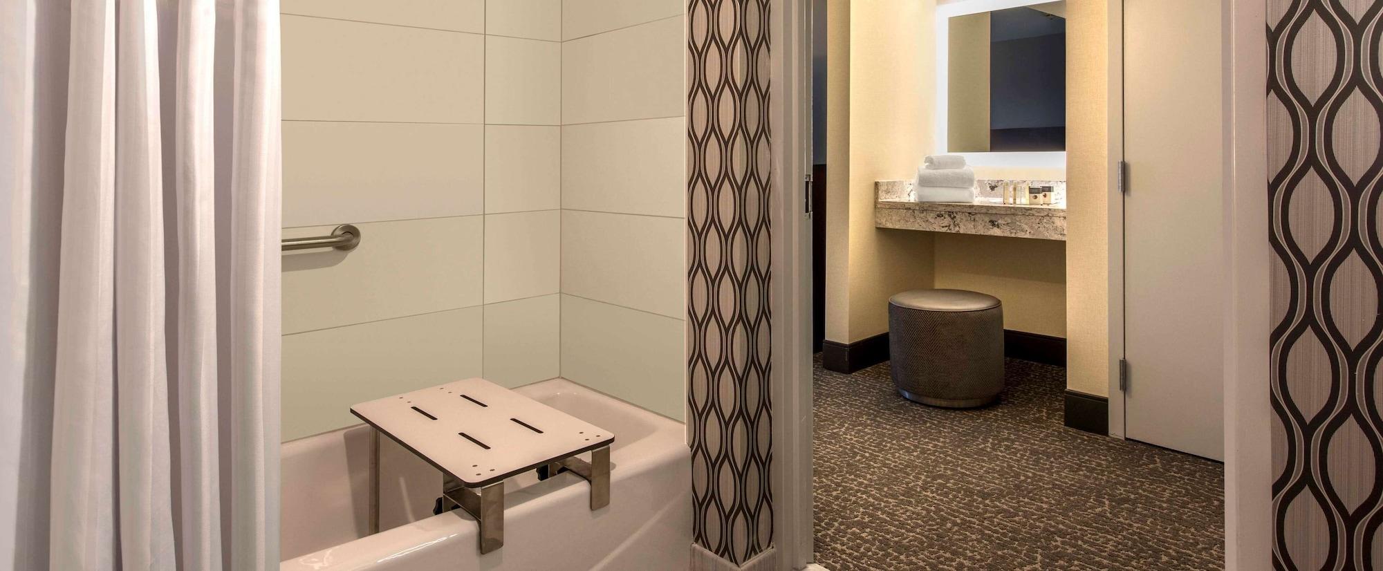 Doubletree By Hilton Chicago Schaumburg Hotel Екстериор снимка