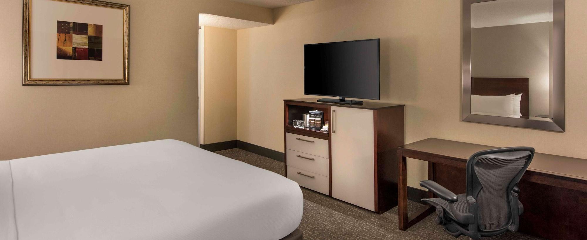Doubletree By Hilton Chicago Schaumburg Hotel Екстериор снимка