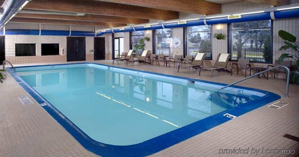 Doubletree By Hilton Chicago Schaumburg Hotel Екстериор снимка