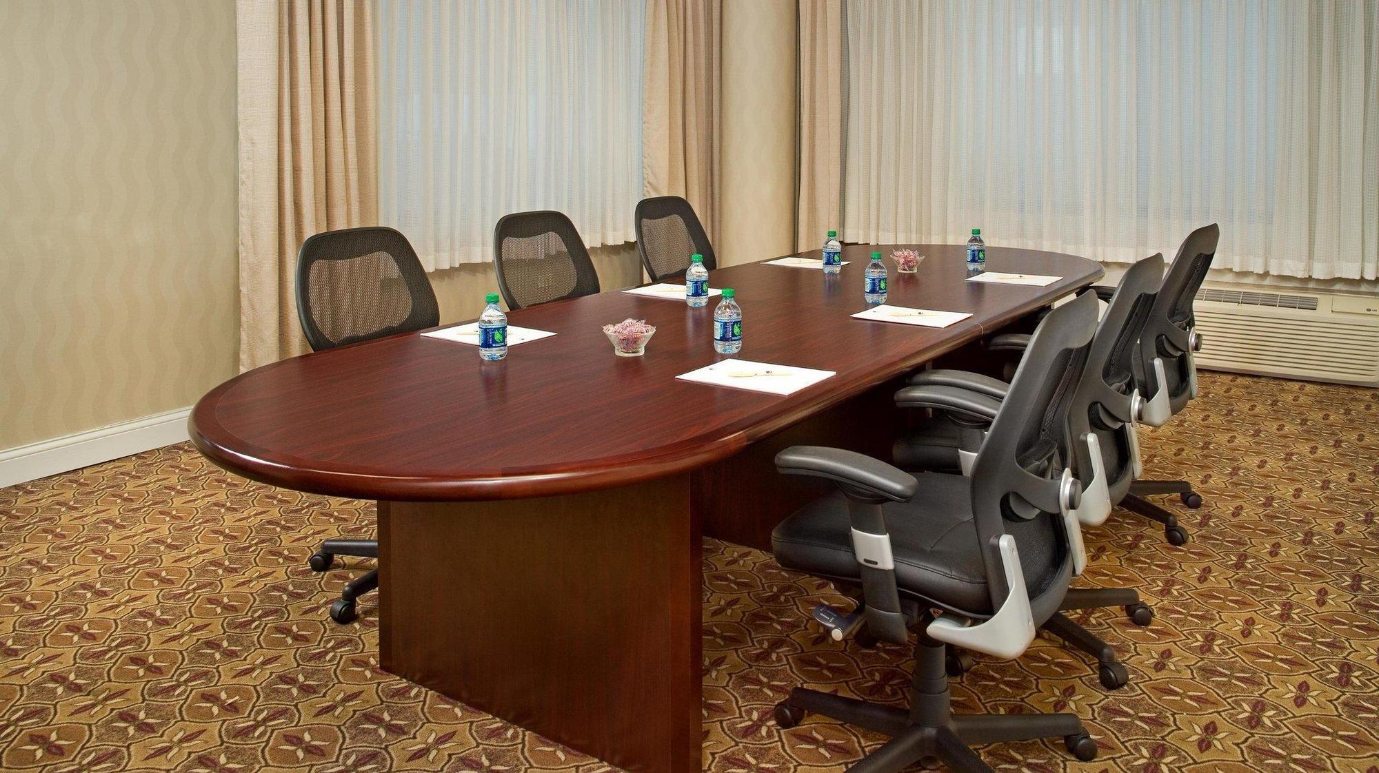 Doubletree By Hilton Chicago Schaumburg Hotel Екстериор снимка