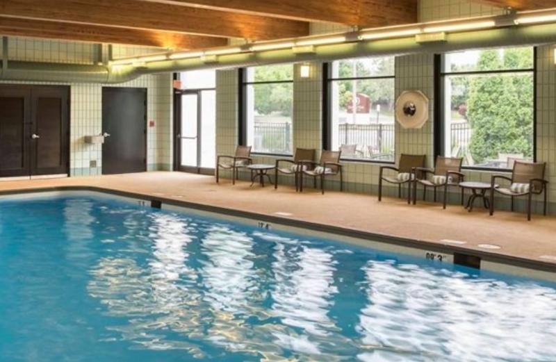 Doubletree By Hilton Chicago Schaumburg Hotel Екстериор снимка