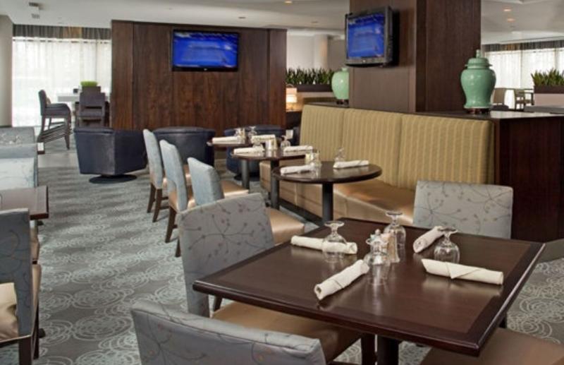 Doubletree By Hilton Chicago Schaumburg Hotel Екстериор снимка