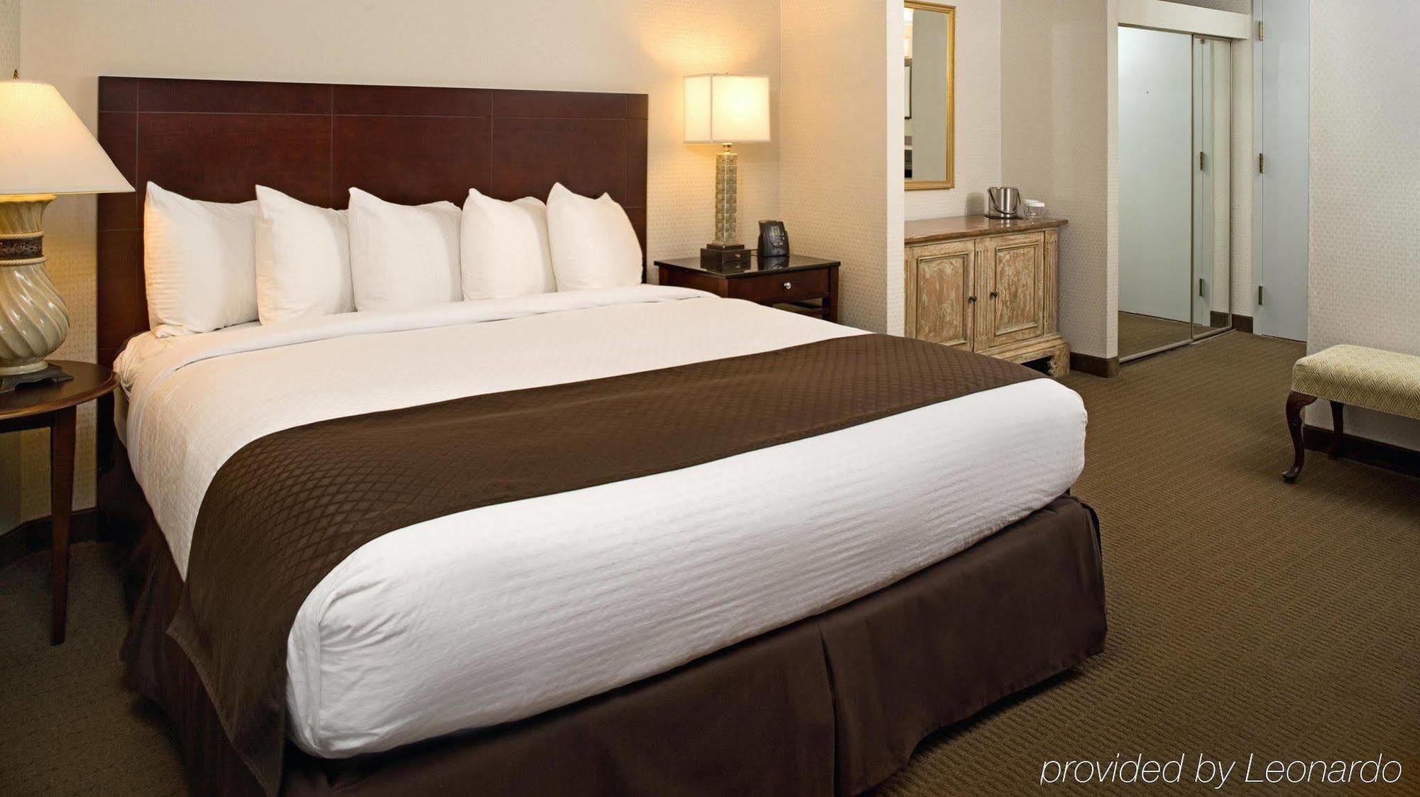 Doubletree By Hilton Chicago Schaumburg Hotel Екстериор снимка